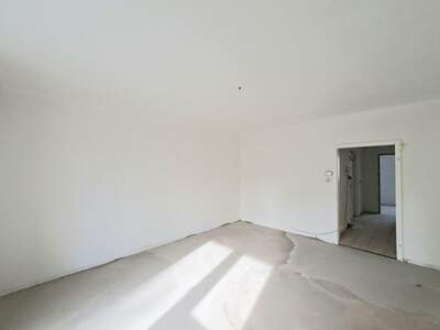 Wohnung mit Balkon kaufen in 1140 Wien (Bild 1)