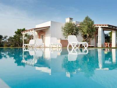 Haus mit Garten kaufen in 73050 Salve Lecce (Bild 1)