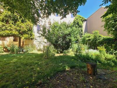 Altbauwohnung mit Balkon kaufen in 1130 Wien (Bild 4)