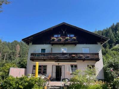 Altbauwohnung mit Balkon kaufen in 6071 Aldrans