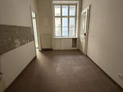 Altbauwohnung mit Balkon kaufen in 1050 Wien (Bild 5)