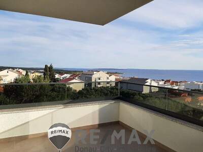 Wohnung mit Balkon kaufen in 53291 Novalja (Bild 1)