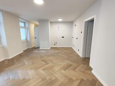 Altbauwohnung mit Balkon kaufen in 1050 Wien (Bild 5)