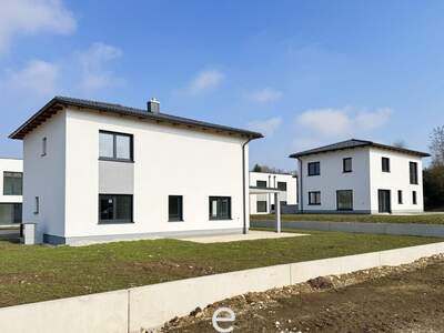 Haus mit Garten kaufen in 4662 Laakirchen (Bild 1)