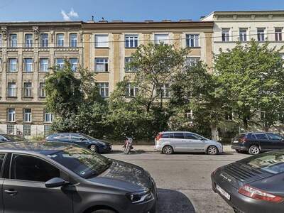 Altbauwohnung kaufen in 1170 Wien (Bild 1)