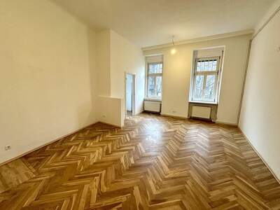 Altbauwohnung mit Balkon mieten in 8010 Graz (Bild 1)