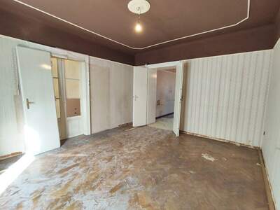 Altbauwohnung kaufen in 1070 Wien (Bild 1)