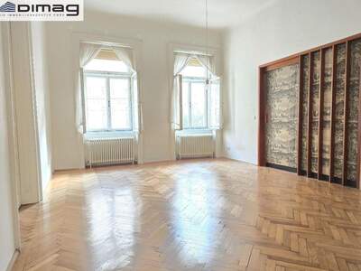 Altbauwohnung mit Balkon mieten in 1070 Wien (Bild 1)