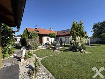 Haus kaufen in 8330 Feldbach