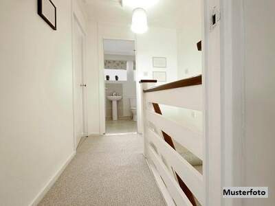 Wohnanlage kaufen in 2320 Schwechat (Bild 1)