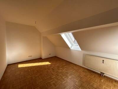 Altbauwohnung mit Balkon mieten in 8600 Bruck an der Mur (Bild 3)