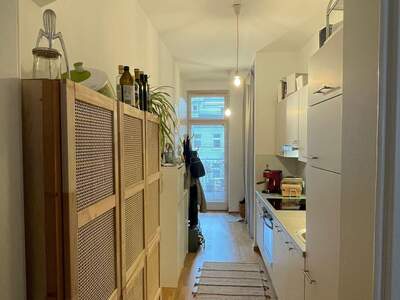 Altbauwohnung mit Balkon mieten in 1100 Wien (Bild 5)