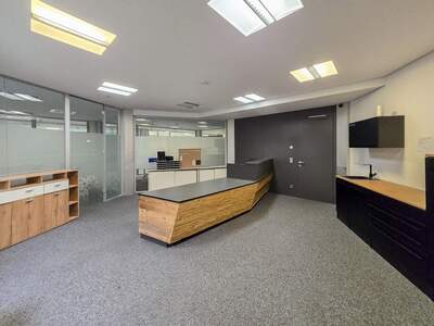 Bürozentrum mieten in 4800 Attnang