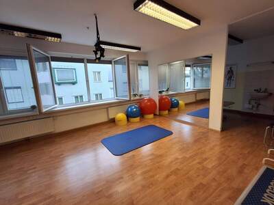 Gewerbeobjekt mieten in 4910 Ried