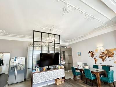 Altbauwohnung mit Balkon kaufen in 1120 Wien (Bild 2)