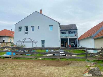 Mehrfamilienhaus kaufen in 7342 Kaisersdorf (Bild 2)