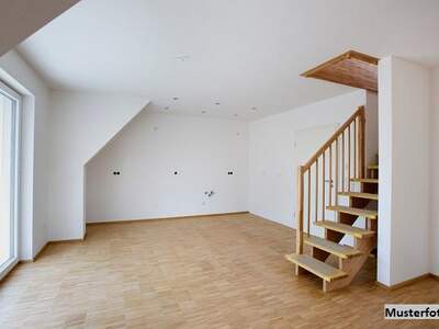 Terrassenwohnung kaufen in 2320 Schwechat (Bild 1)