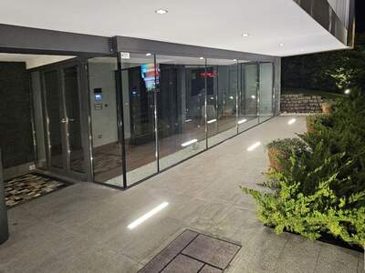 Haus mit Garten kaufen in 10000 Zagreb (Bild 2)