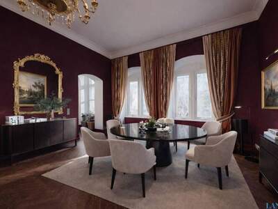 Altbauwohnung mit Balkon kaufen in 1090 Wien (Bild 1)