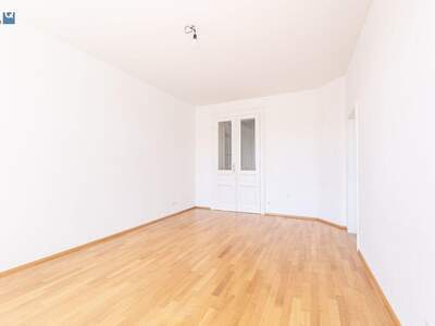 Altbauwohnung mit Balkon mieten in 1090 Wien (Bild 2)