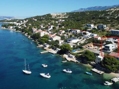 Wohnung mit Balkon kaufen in 53291 Stara Novalja (Bild 2)