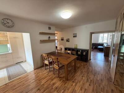 Etagenwohnung kaufen in 1050 Wien