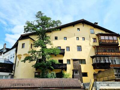 Altbauwohnung mit Balkon mieten in 6370 Kitzbühel (Bild 1)
