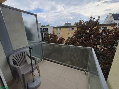 Wohnung mit Balkon mieten in 1130 Wien (Bild 3)
