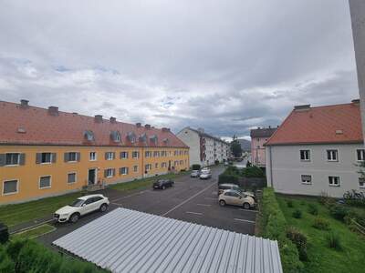Altbauwohnung mit Balkon kaufen in 8793 Trofaiach (Bild 2)