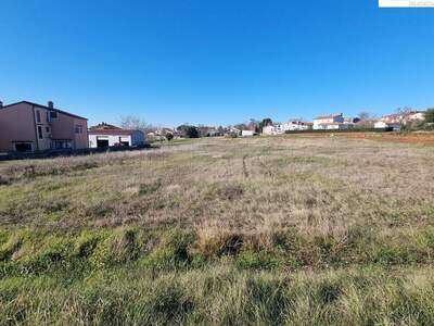 Grundstück kaufen in 52464 Kaštelir (Bild 2)