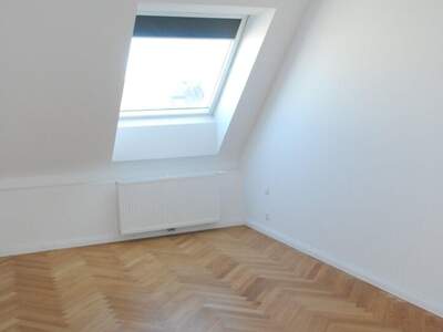 Altbauwohnung mit Balkon kaufen in 1040 Wien (Bild 5)