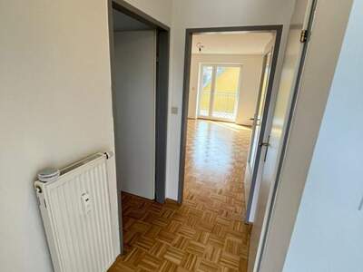 Wohnung mit Balkon mieten in 8042 Graz (Bild 2)