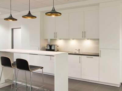 Gewerbeobjekt mieten in 1140 Wien (Bild 2)