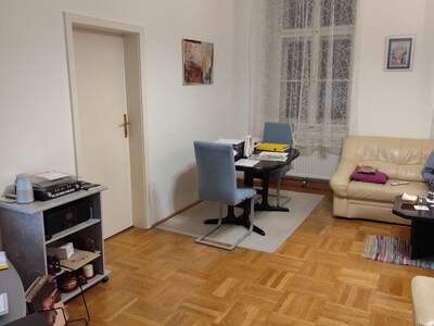 Altbauwohnung mieten in 1080 Wien