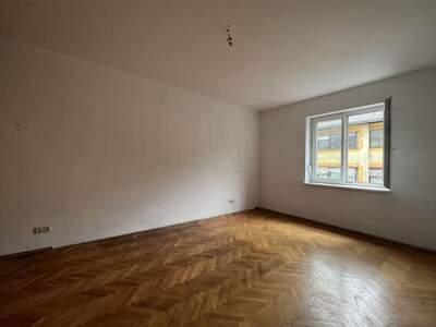 Altbauwohnung mit Balkon mieten in 8020 Graz (Bild 4)