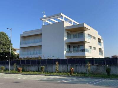 Wohnung mit Balkon kaufen in 33100 Udine (Bild 1)