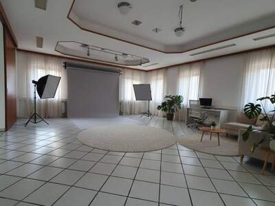 Gewerbeobjekt mieten in 4910 Ried