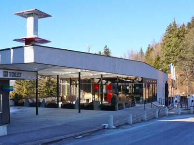 Gewerbeobjekt mieten in 6141 Schönberg