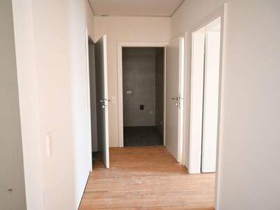 Wohnung mit Balkon kaufen in 2130 Mistelbach (Bild 2)