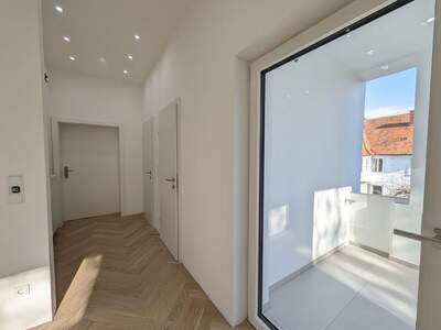 Altbauwohnung mit Balkon mieten in 8042 Graz (Bild 4)
