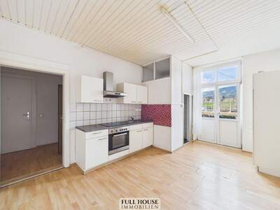 Altbauwohnung mit Balkon kaufen in 9500 Villach