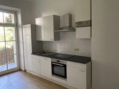 Altbauwohnung mit Balkon mieten in 8010 Graz (Bild 4)