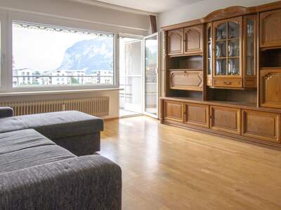 Altbauwohnung mit Balkon kaufen in 6176 Völs (Bild 2)