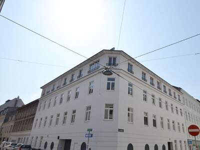 Altbauwohnung kaufen in 1170 Wien