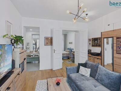 Altbauwohnung kaufen in 1150 Wien (Bild 2)