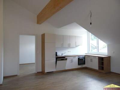 Altbauwohnung mit Balkon mieten in 2565 Weissenbach (Bild 1)