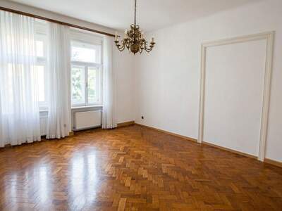 Altbauwohnung mieten in 8010 Graz (Bild 1)