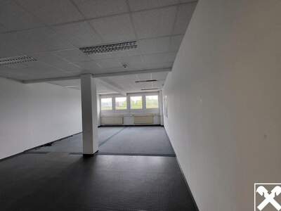 Gewerbeobjekt mieten in 4050 Traun (Bild 2)