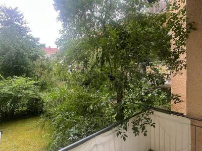 Altbauwohnung mit Balkon mieten in 8010 Graz (Bild 1)