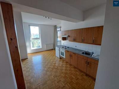 Altbauwohnung mit Balkon mieten in 8010 Graz (Bild 3)